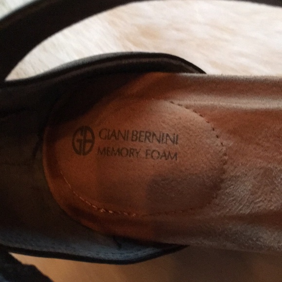 GIANI BERNINI WEDGE BLACK WOMEN SANDALS SIZE 8.5 - Picture 7 of 8